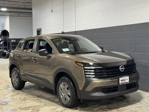 New 2026 Nissan Kicks S image 2