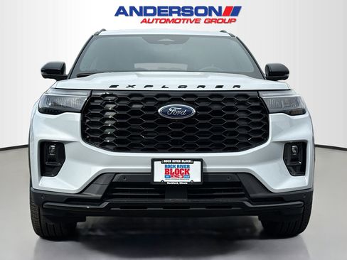 New 2026 Ford Explorer ST-Line image 14