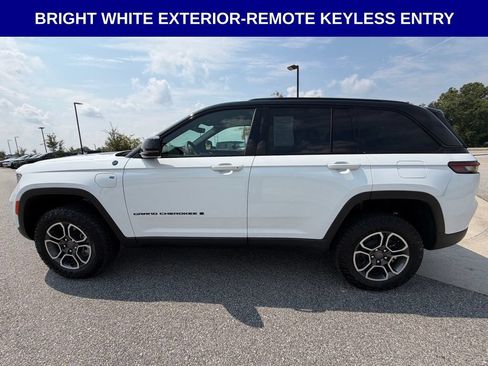 Used 2024 Jeep Grand Cherokee Trailhawk AWD/4WD image 5