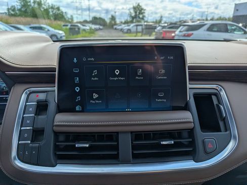 Used 2022 Chevrolet Tahoe High Country AWD/4WD image 16