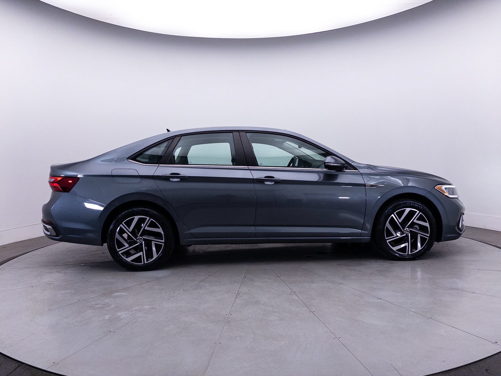 Used 2023 Volkswagen Jetta SEL FWD image 44
