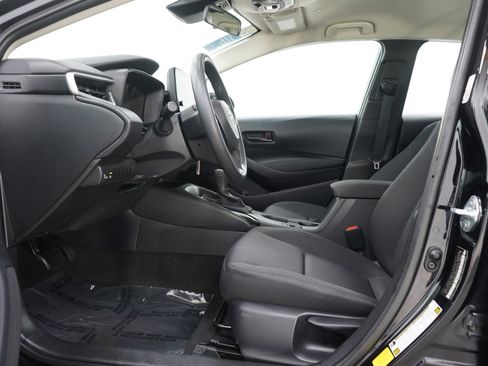 Used 2024 Toyota Corolla LE image 17