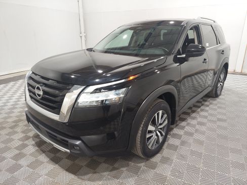 Used 2024 Nissan Pathfinder SL AWD/4WD image 1