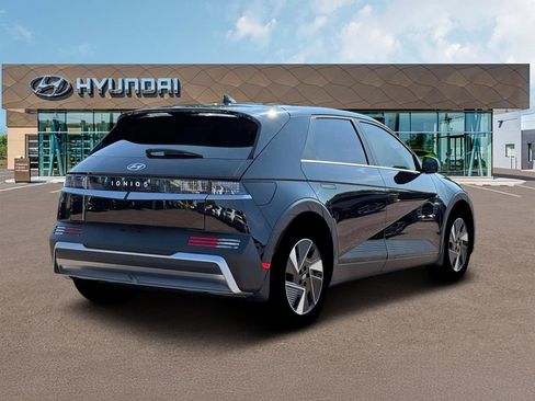 New 2026 Hyundai Ioniq 5 SEL image 7