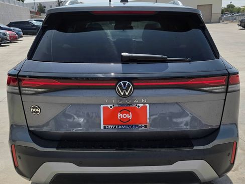Certified 2026 Volkswagen Tiguan S FWD image 7