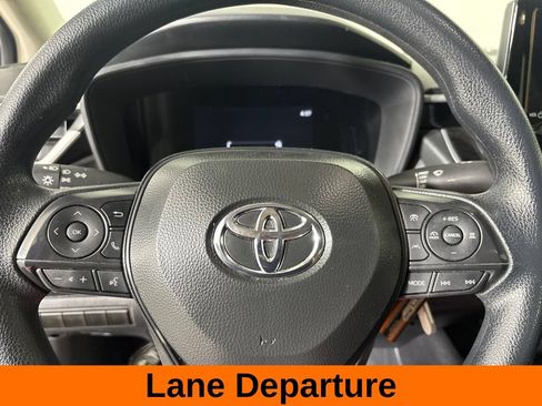 Used 2026 Toyota Corolla LE FWD image 14