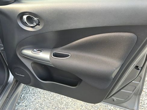 Used 2015 Nissan Juke SL image 32