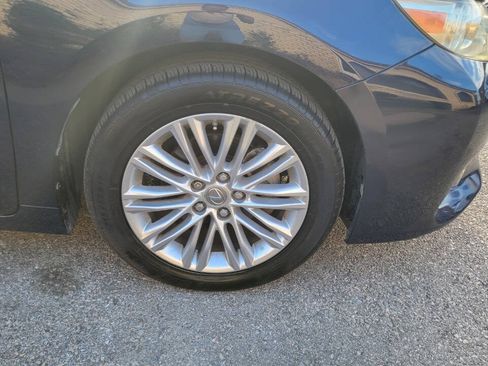 Used 2013 Lexus ES 350 w/ Luxury Pkg FWD image 12