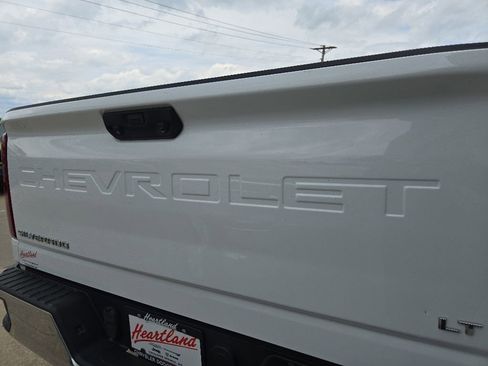 Used 2024 Chevrolet Silverado 2500 LT AWD/4WD image 31