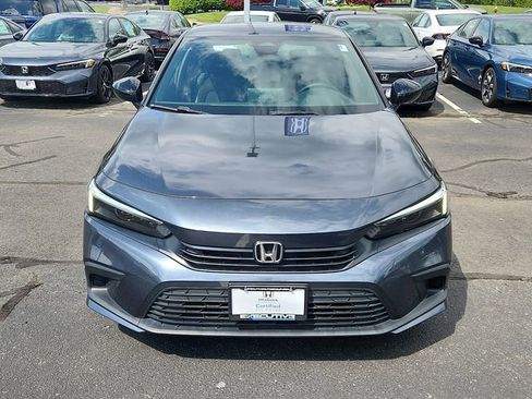 Used 2023 Honda Civic Sport image 2