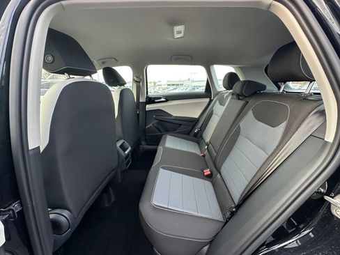 New 2026 Volkswagen Taos S AWD/4WD image 22