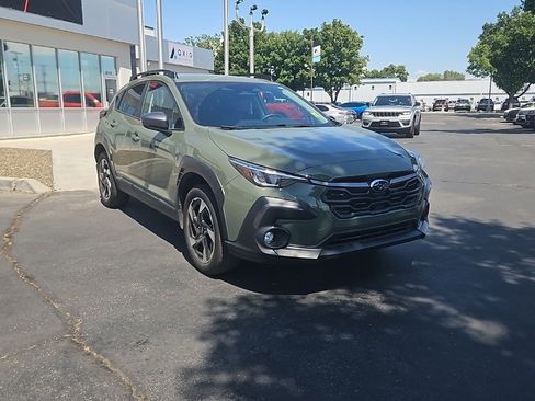 Used 2024 Subaru Crosstrek 2.5i Limited image 3