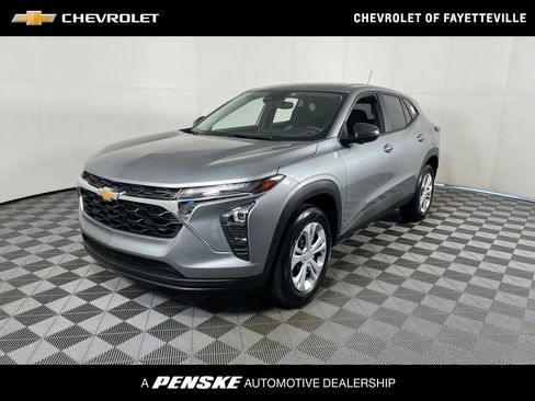 New 2026 Chevrolet Trax LS FWD image 1