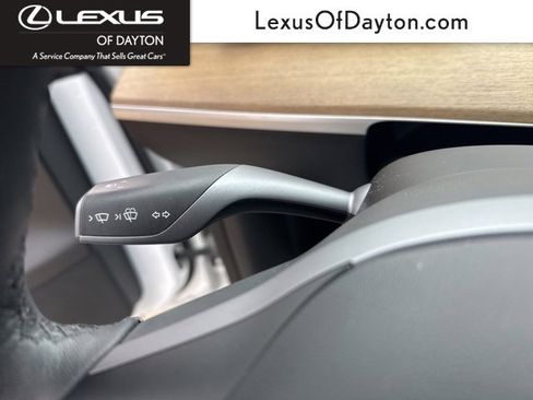 Used 2022 Tesla Model Y Long Range image 19