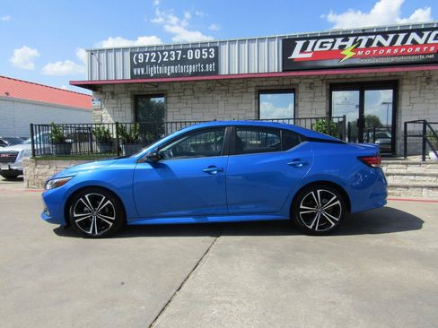 Used 2020 Nissan Sentra SR FWD image 2