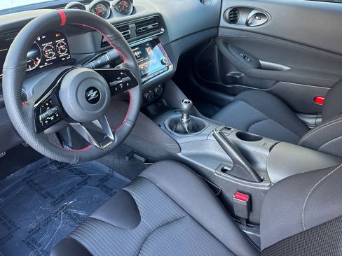 Used 2024 Nissan Z Sport w/ Floor Mat Package image 10