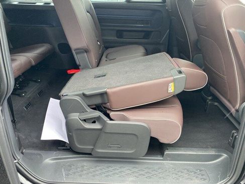 New 2025 Volkswagen ID. Buzz Pro S image 45