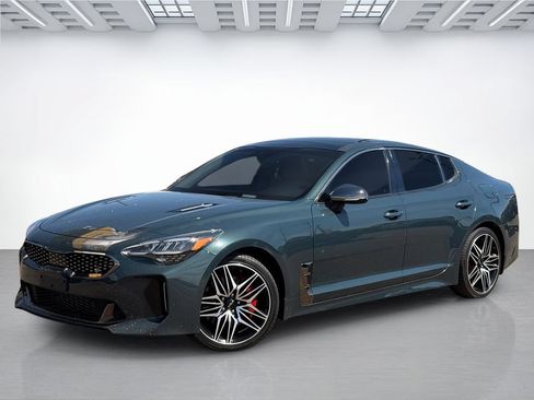 Used 2022 Kia Stinger GT1 RWD image 2
