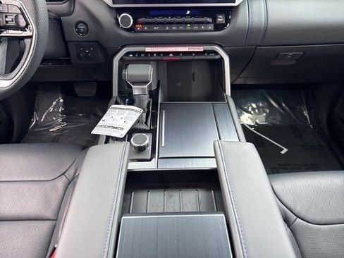 New 2025 Toyota Tundra Platinum image 18