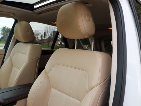 Used 2018 Mercedes-Benz GLE 350 w/ Premium 1 Package image 25