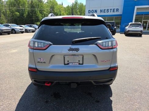 Used 2019 Jeep Cherokee Trailhawk AWD/4WD image 28
