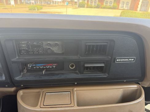 Used 1990 Ford E-350 and Econoline 350 RWD image 10
