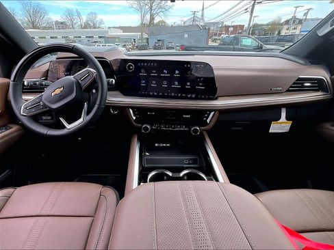 New 2026 Chevrolet Tahoe High Country AWD/4WD image 12