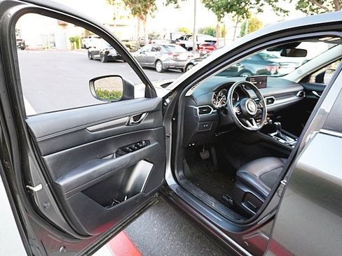 Used 2021 MAZDA CX-5 Touring image 35