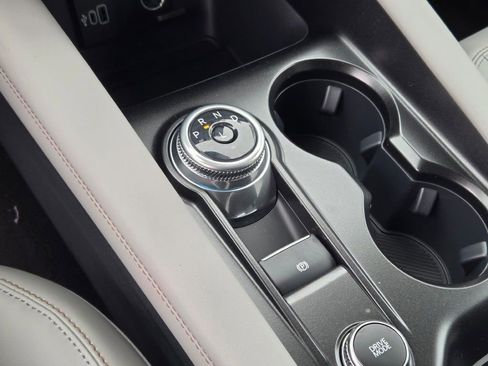 New 2026 Ford Explorer Active w/ Active Comfort Package image 32