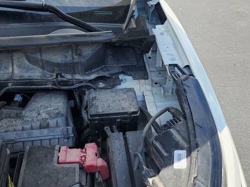 Used 2024 Nissan Pathfinder SV AWD/4WD image 9