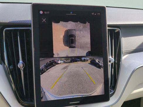 New 2026 Volvo XC60 T8 Ultra w/ Protection Package Premier image 17