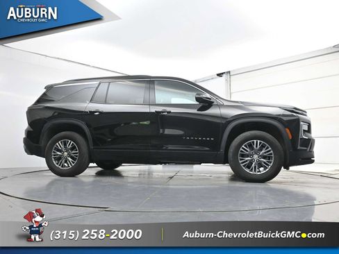 Used 2024 Chevrolet Traverse LT w/ Trailering Package AWD/4WD image 26