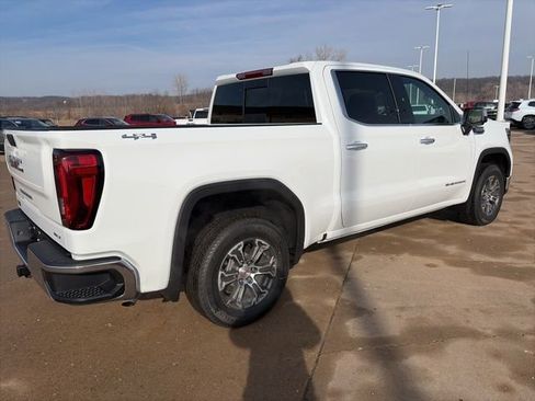 New 2026 GMC Sierra 1500 SLT w/ SLT Convenience Package image 3