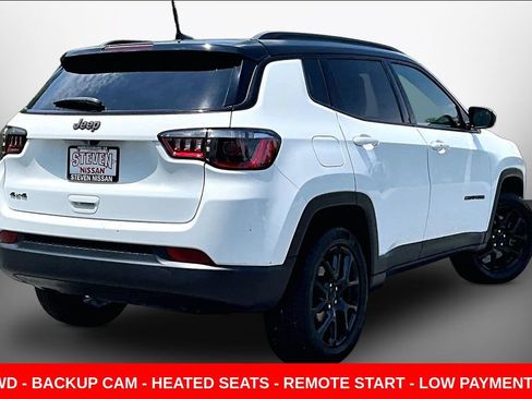 Used 2024 Jeep Compass Latitude w/ Sun and Sound Group AWD/4WD image 6