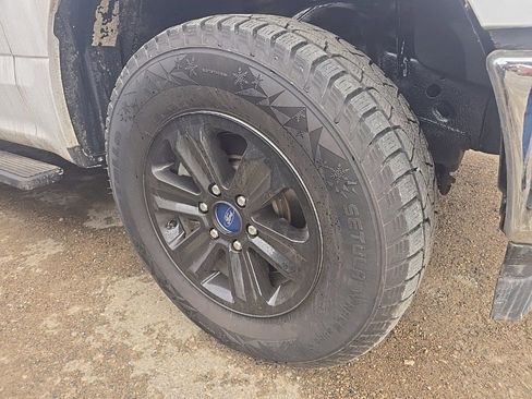 Used 2020 Ford F150 XLT image 11