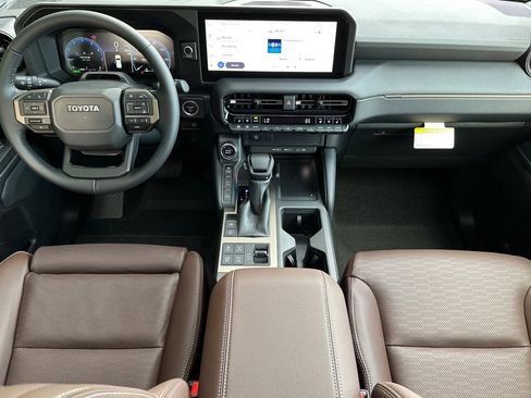 New 2026 Toyota Land Cruiser Base image 4