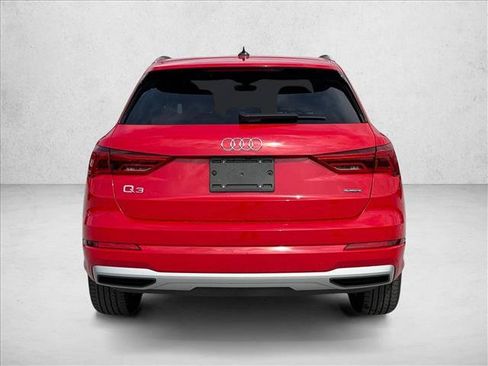 Used 2019 Audi Q3 2.0T Premium AWD/4WD image 7