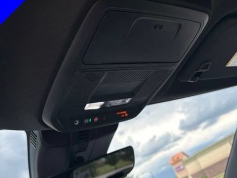 New 2026 Chevrolet Traverse LT w/ Midnight/Sport Edition AWD/4WD image 23