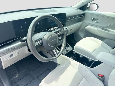 Used 2024 Hyundai Kona Limited FWD image 9