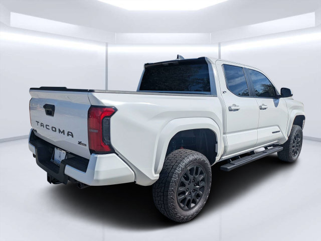 Used 2026 Toyota Tacoma SR5 AWD/4WD image 3