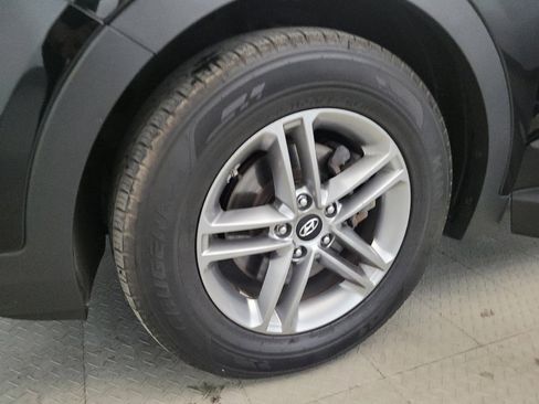 Used 2018 Hyundai Santa Fe Sport w/ 2.4L Value Package 02 AWD/4WD image 31
