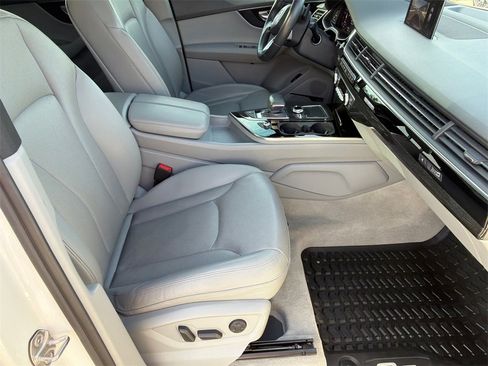 Used 2018 Audi Q7 3.0T Prestige w/ Prestige Package image 13