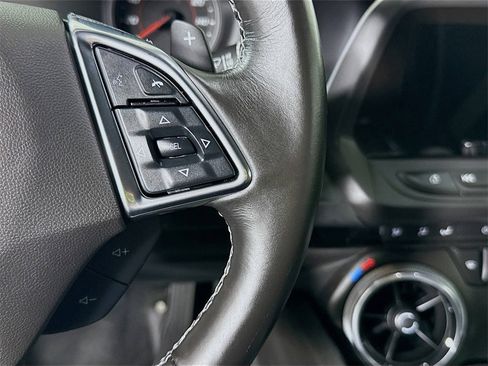 Used 2023 Chevrolet Camaro LT w/ Technology Package image 28