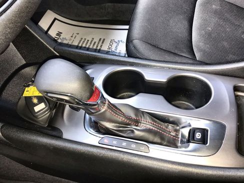 Used 2025 Chevrolet Malibu RS image 19