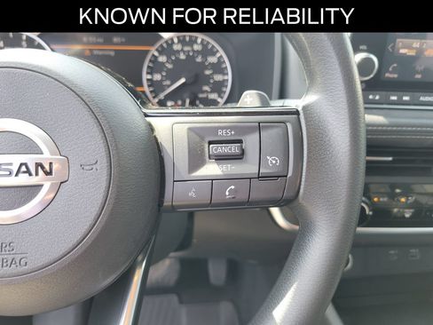 Used 2021 Nissan Rogue S FWD image 23