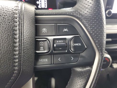 Used 2025 Toyota 4Runner SR5 RWD image 23