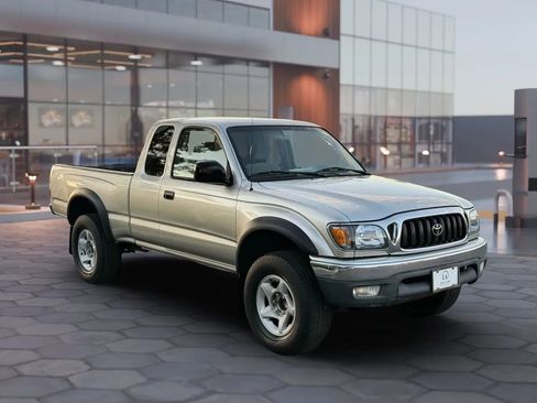 Used 2002 Toyota Tacoma PreRunner image 8