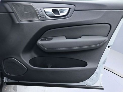 New 2026 Volvo XC60 T8 Ultra w/ Protection Package Premier image 29