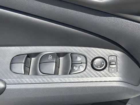 Certified 2025 Nissan Altima 2.5 S FWD image 25