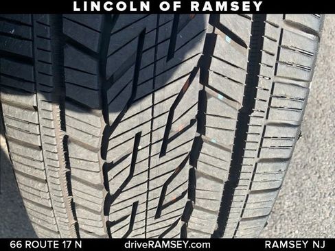 Used 2022 Chevrolet Tahoe LT w/ Luxury Package image 26